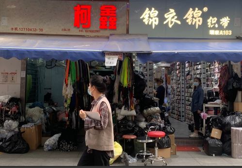 廣東就業(yè)市場新景象 服裝廠老板排隊等工人挑選，零工月入可達上萬